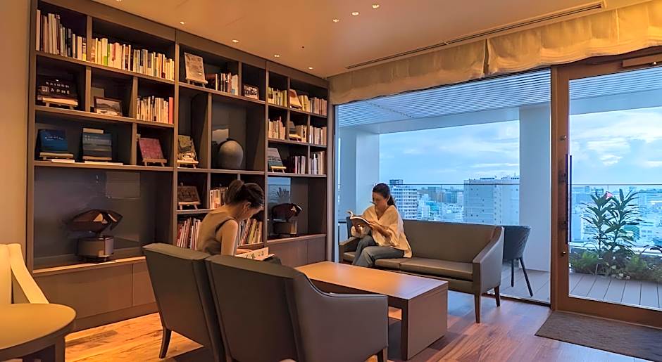 JR Kyushu Hotel Blossom Naha