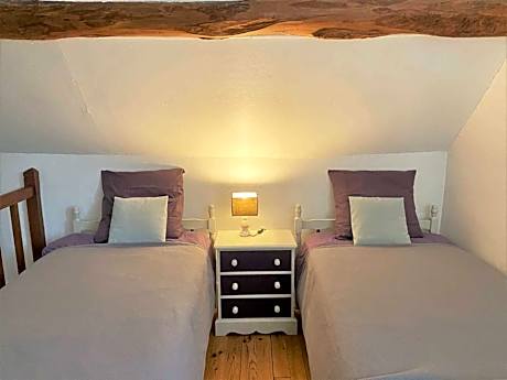 Family Room with Garden View