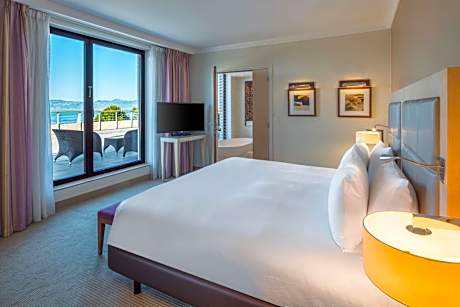 Executive King Suite