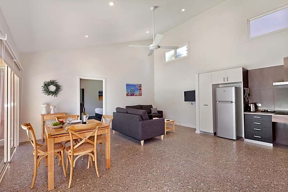 Tathra Beach House Holiday Apartments