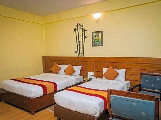 Hotel Crown Himalayas