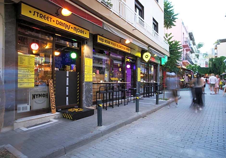 Live in Athens, PSYRRI Meet Me Here Apartments