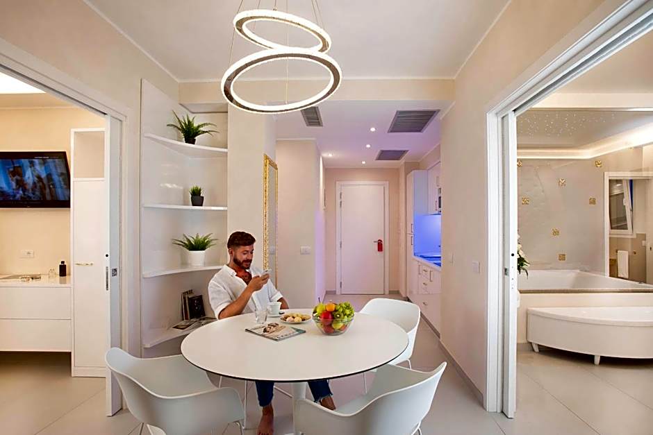White Suite & Apartments
