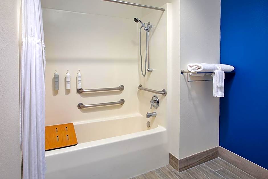 Spark by Hilton Walker Grand Rapids North