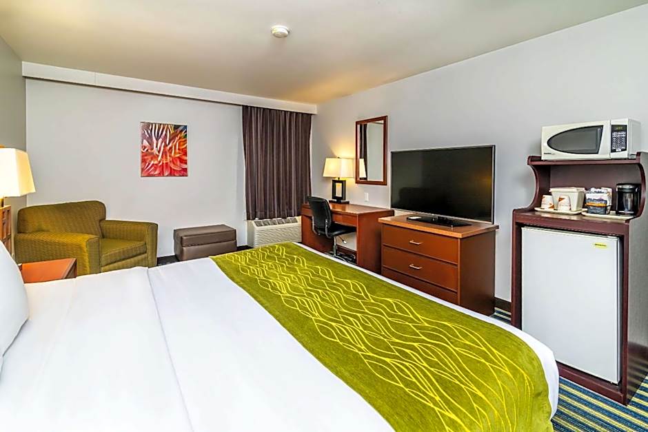 Comfort Inn & Suites