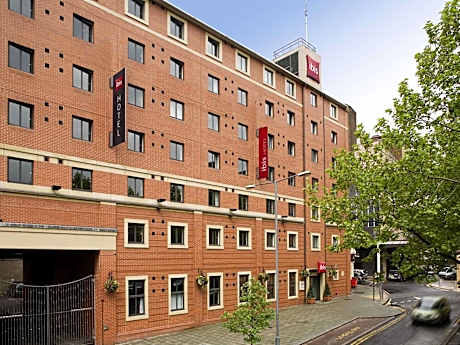 ibis Sheffield Centre
