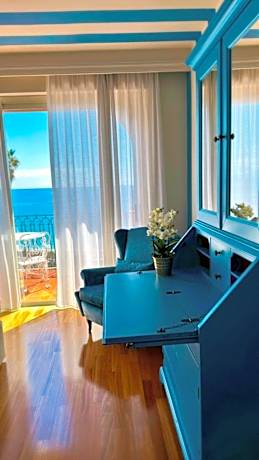 Premium Double Room with Balcony and Sea View - Top Floor