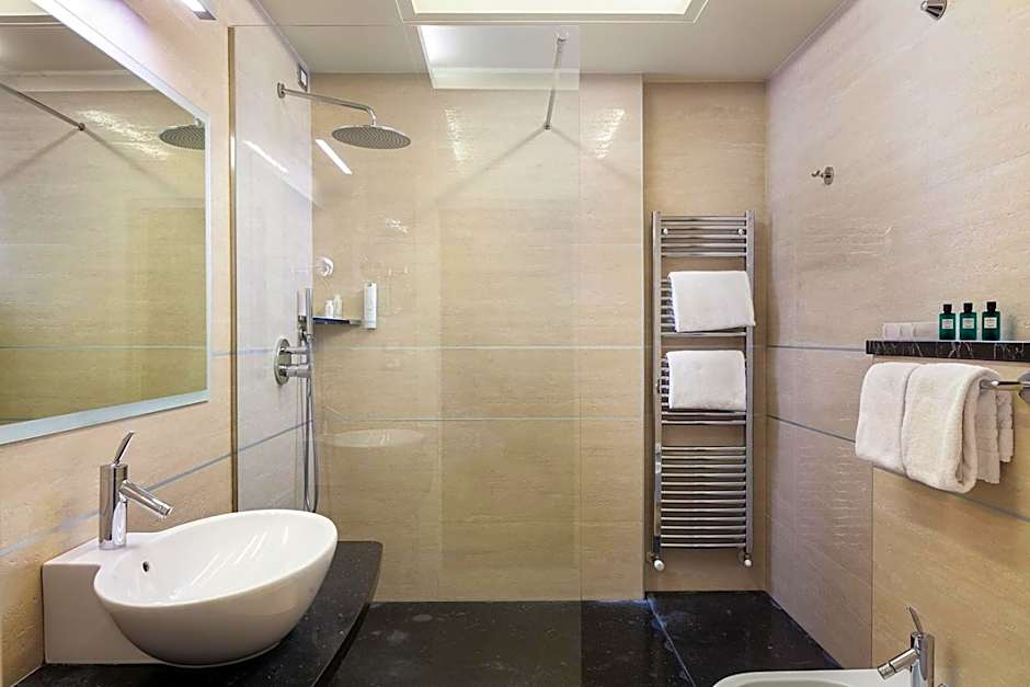 Hotel Kristal Palace - Tonelli Hotels - Adult Friendly