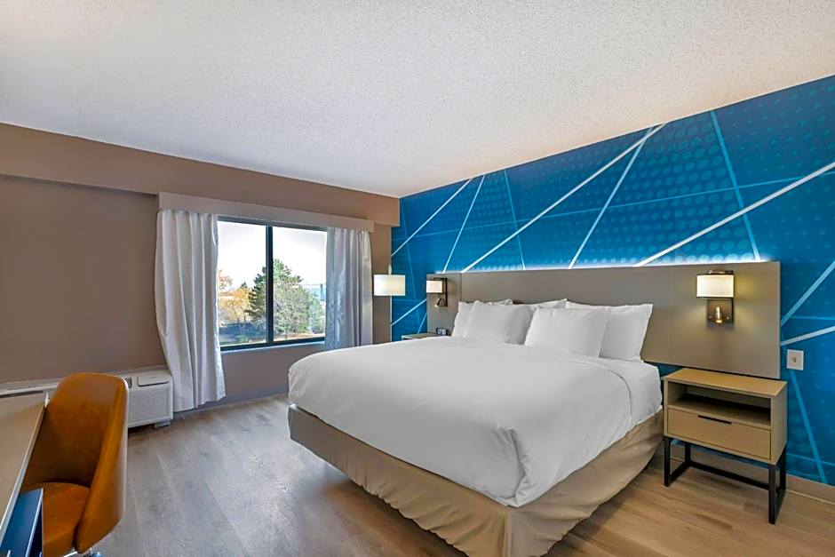 Comfort Inn & Suites Arlington Heights - Buffalo Grove