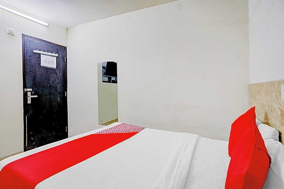 Os Hotel by Oyo Rooms – Delhi, NY