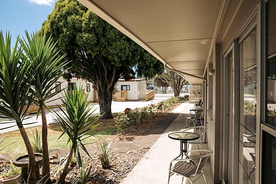 Peninsula Motel