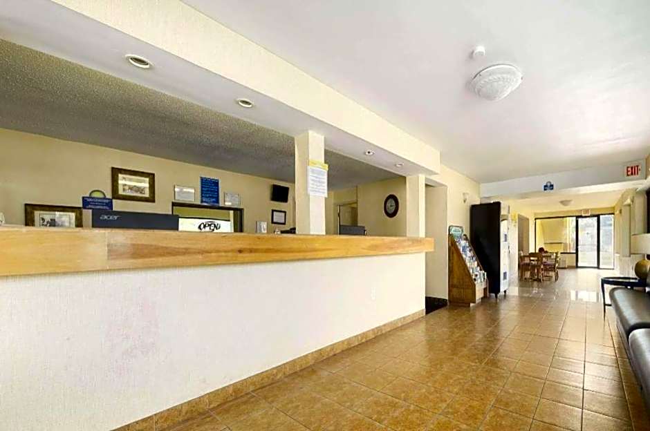 Days Inn by Wyndham Brunswick/St. Simons Area