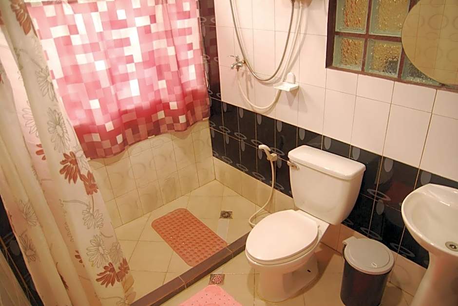 Centro Mactan Suites