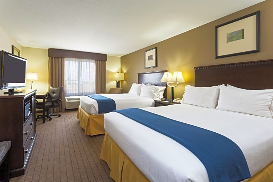 Holiday Inn Express Hotel & Suites Moultrie