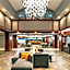 La Quinta Inn & Suites by Wyndham Madison American Center