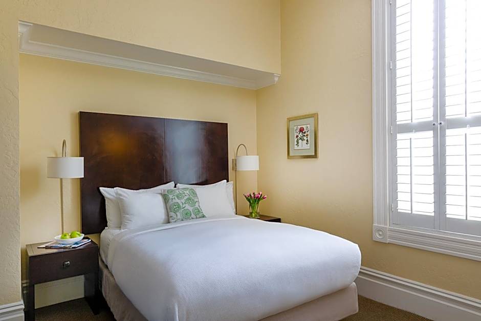 Healdsburg Inn on the Plaza, A Four Sisters Inn