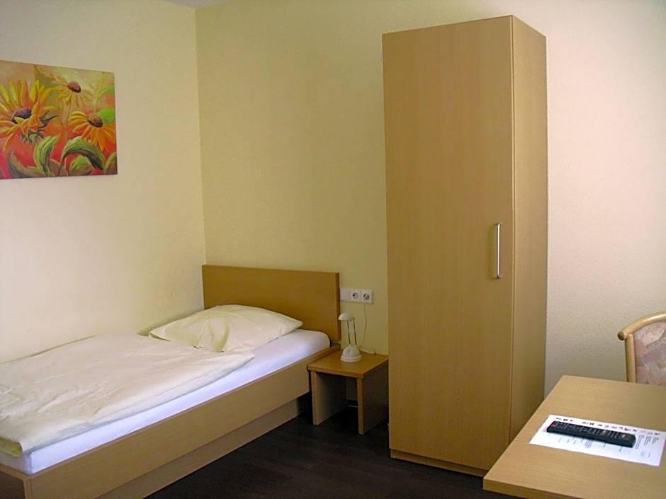 Foto 1 di 5 di Single Room