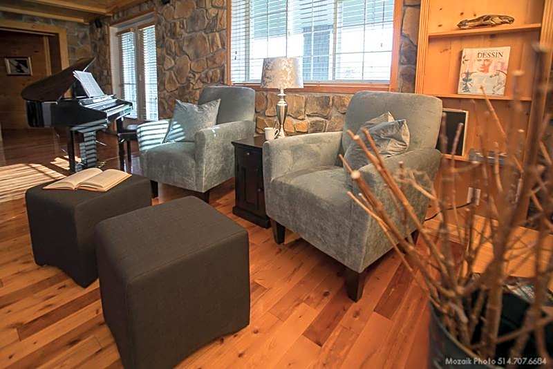 La Maison Bleue du Lac Wallace