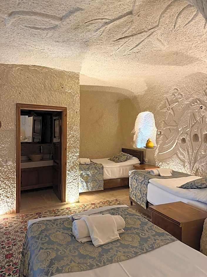 Arif Cave Hotel