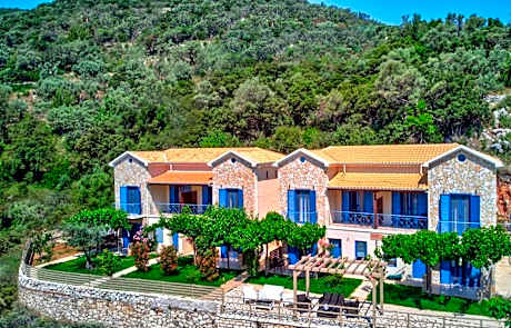 Ilianthos Apartments & Rooms