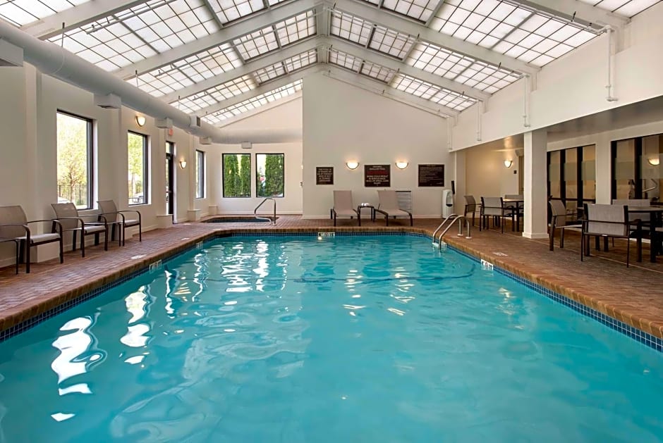 Hampton Inn By Hilton Boston-Logan Airport
