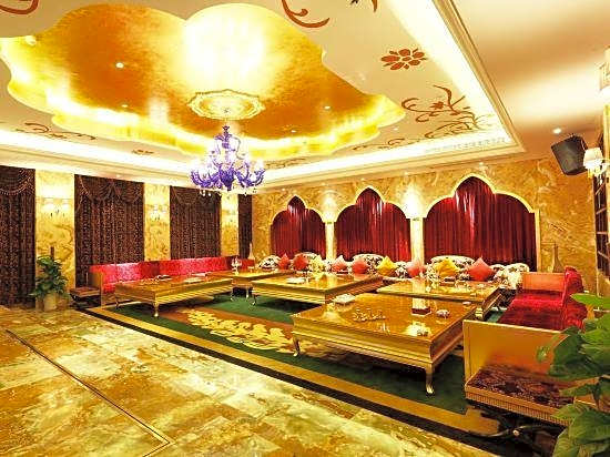 Luotuo Forever Peace Hotel