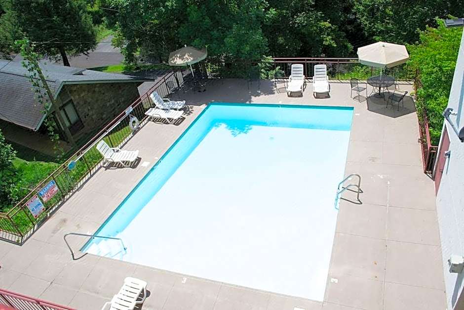 Laurel Inn