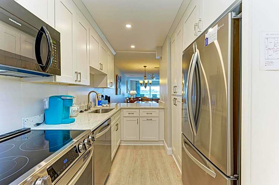 Anna Maria Island Beach Palms 6B