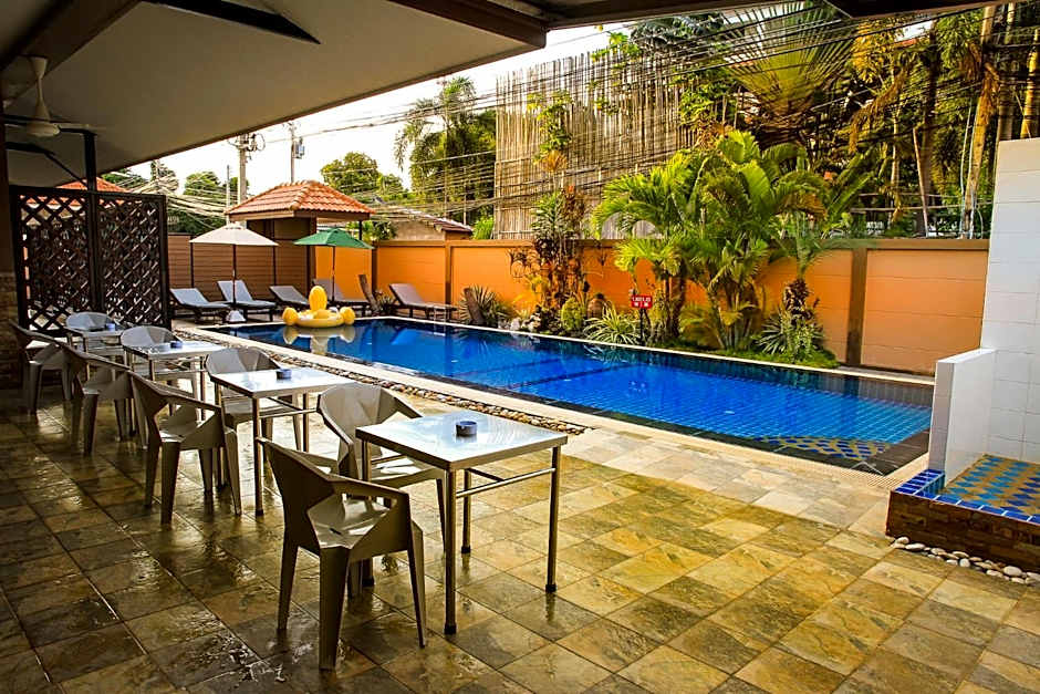 Sky Villa Hua Hin Guesthouse - Adults-Only