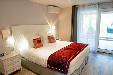 King Room with Mountain View