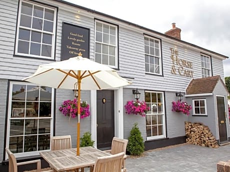 The Horse & Cart Inn