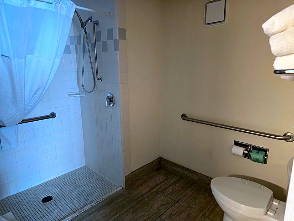 Baymont by Wyndham Janesville