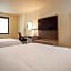 Holiday Inn Express Guadalajara Iteso By IHG