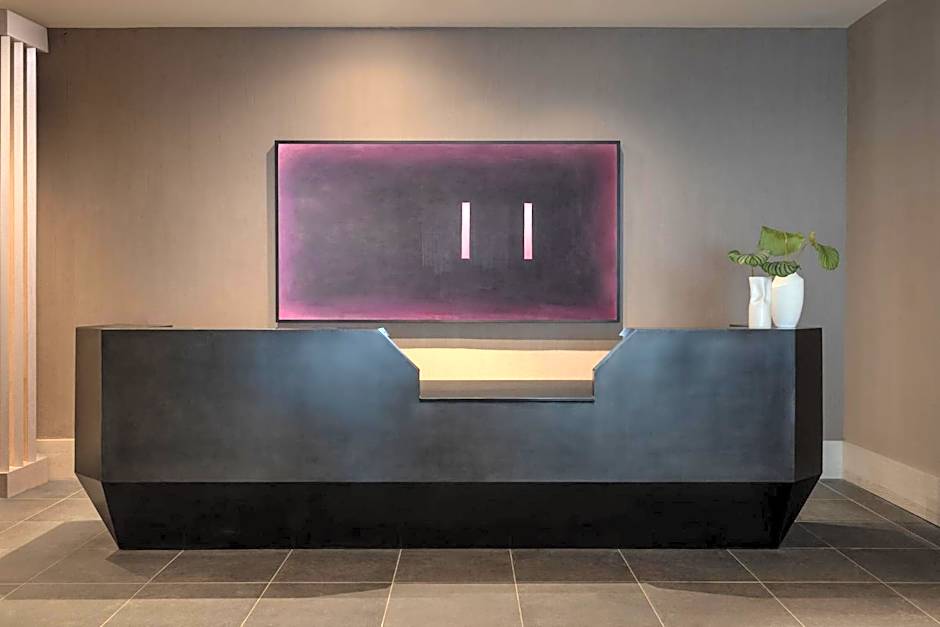 Kimpton Claret Hotel By IHG