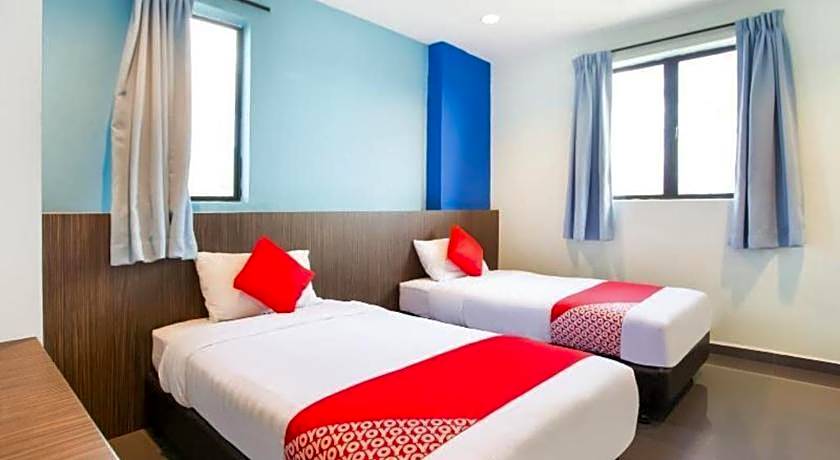 OYO 89487 Space Hotel