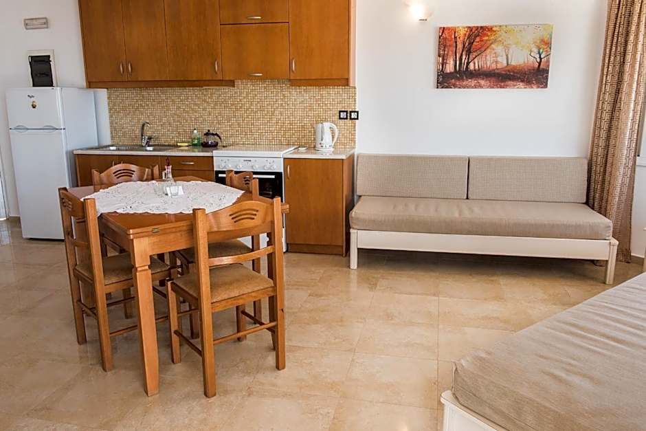 Mythos Beach Hotel Apartments