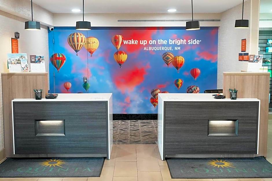 La Quinta Inn & Suites by Wyndham Albuquerque Airport