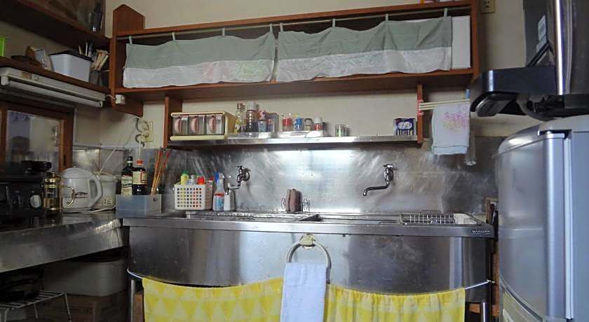 Tentsuku Guesthouse