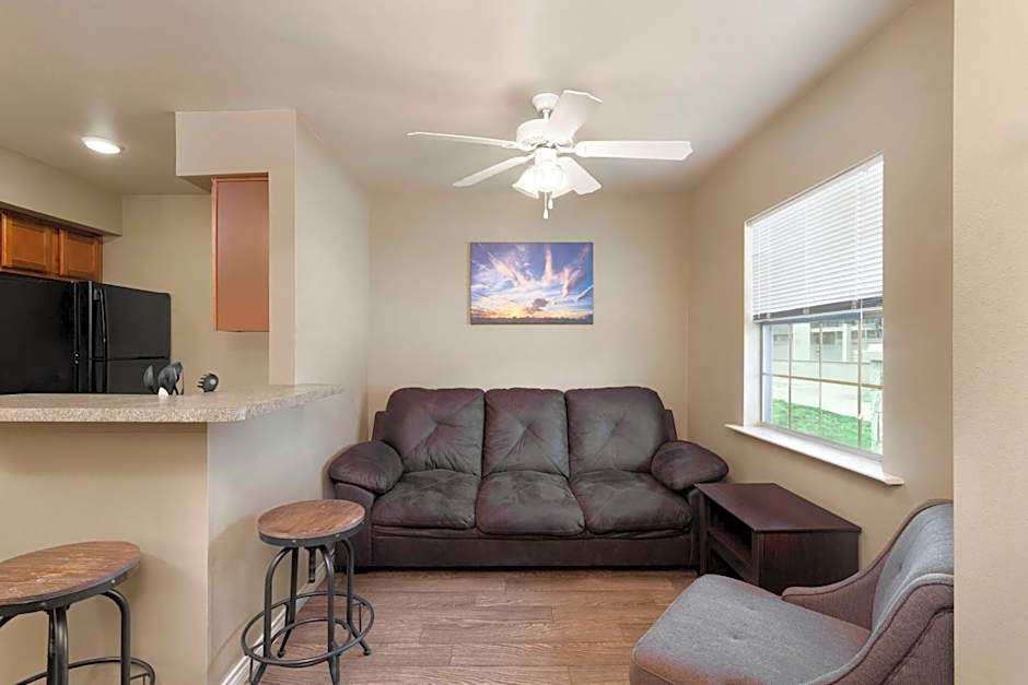 Eagle's Den Suites Andrews a Travelodge by Wyndham