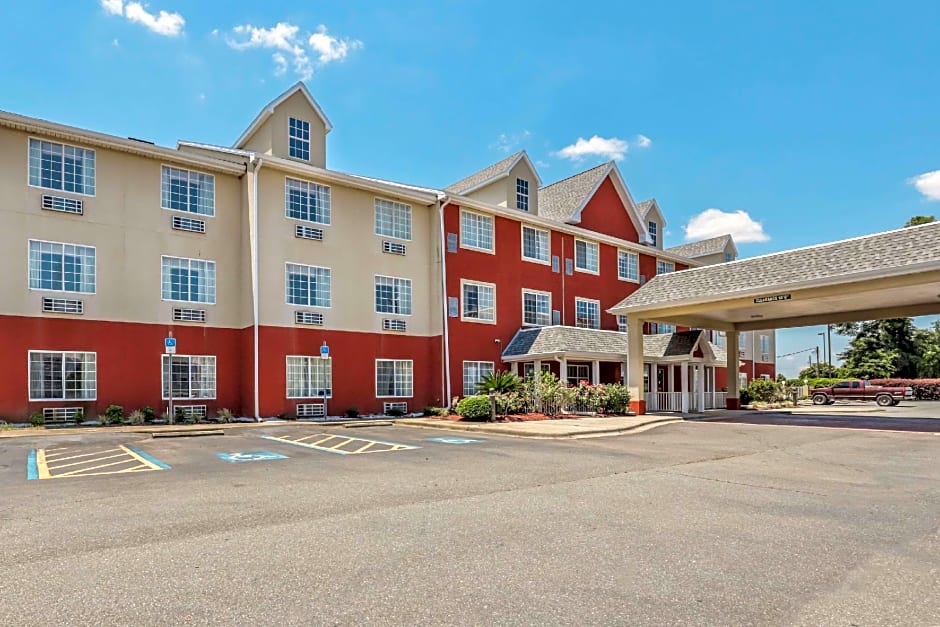 Econo Lodge Inn & Suites - Marianna