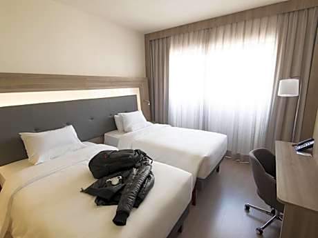 Superior Apartment with Twin Beds