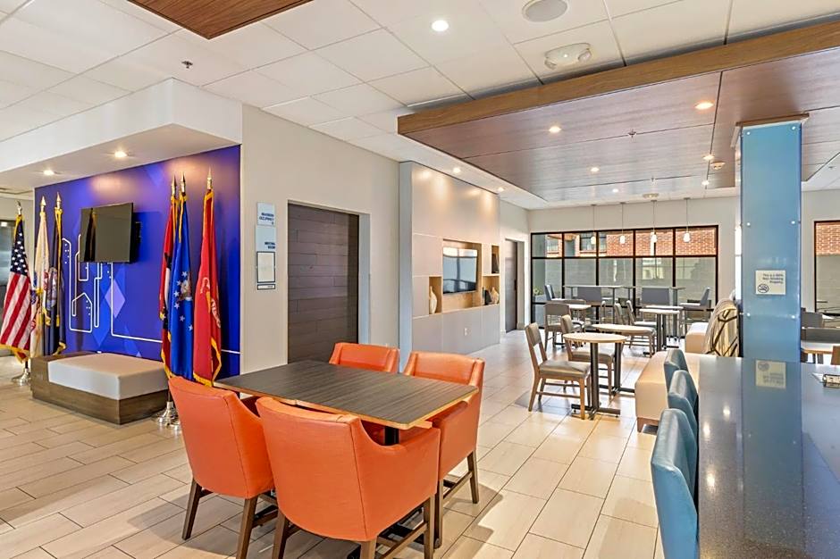 Holiday Inn Express and Suites White Hall By IHG
