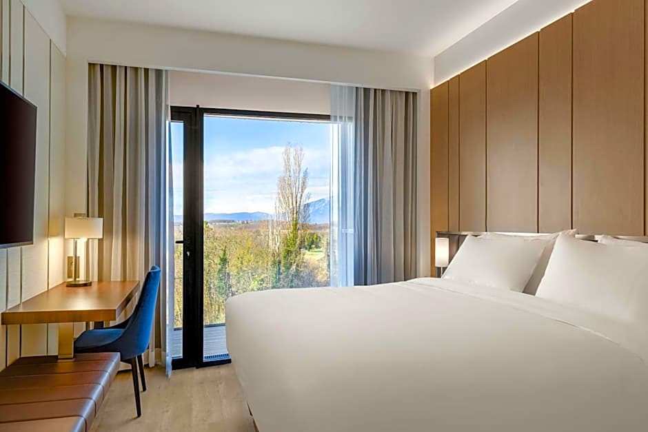 AC Hotel by Marriott Saint-Julien-en-Genevois