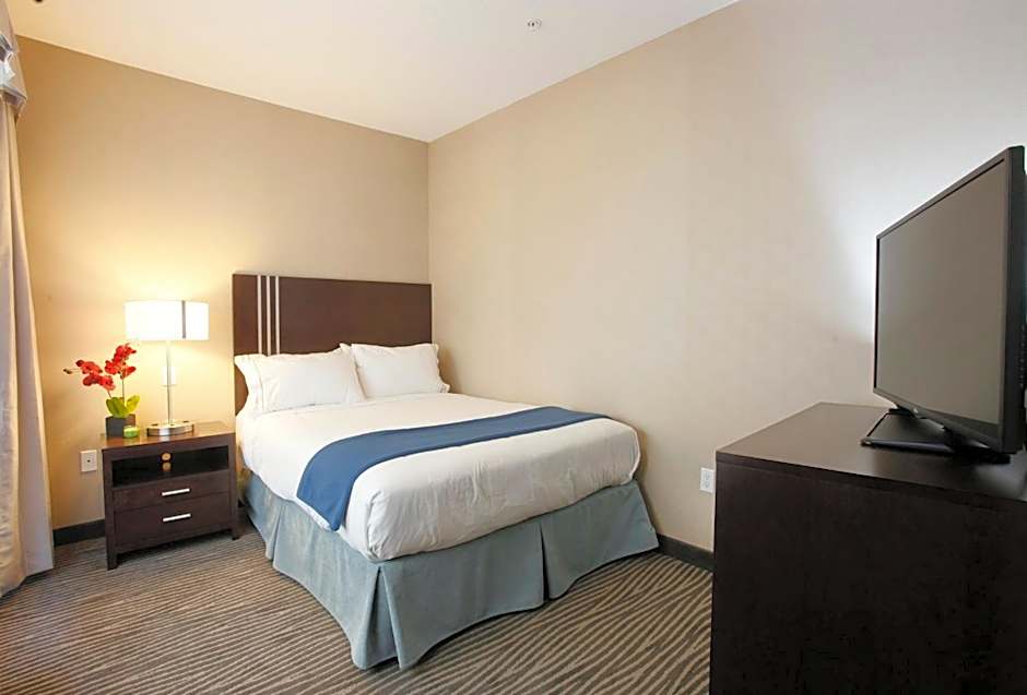 Holiday Inn Express Fort St John By IHG