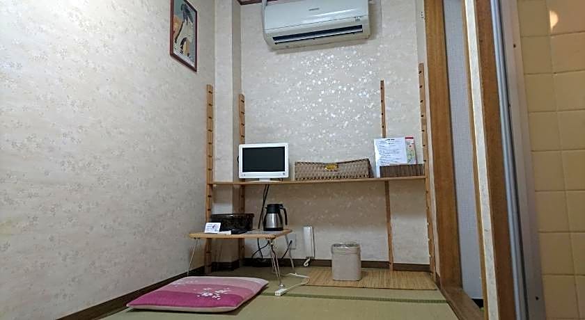 Asakusa Ryokan Toukaisou Hotel