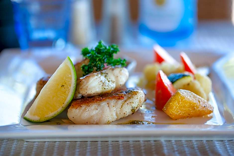 Coco de Mer and Black Parrot Suites