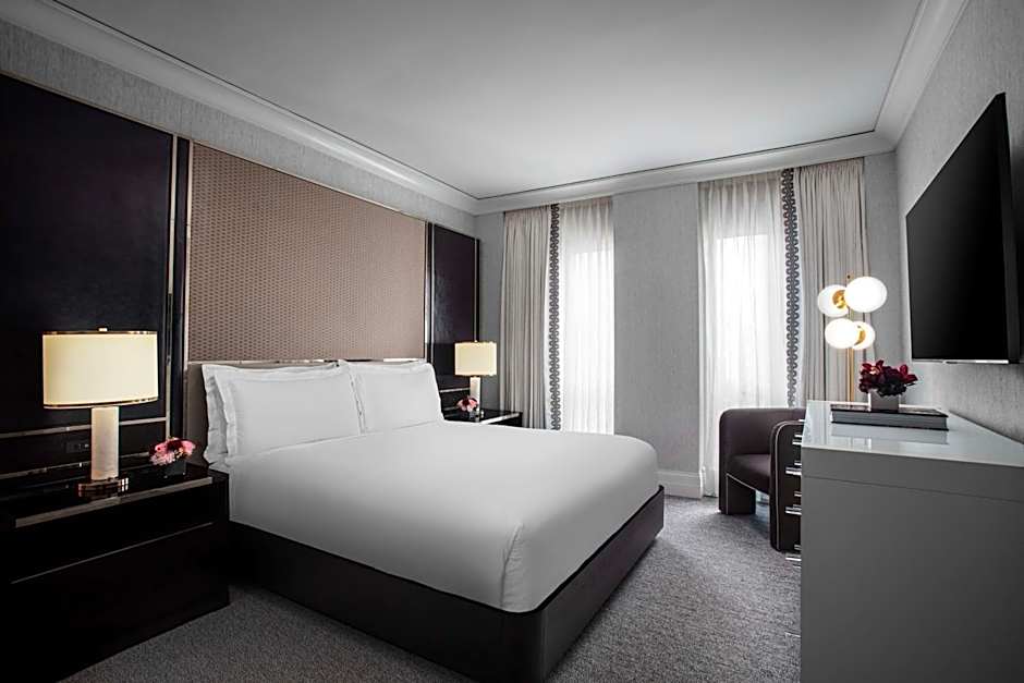 Waldorf Astoria By Hilton Chicago