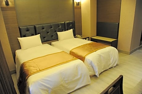 Economy Twin No Window