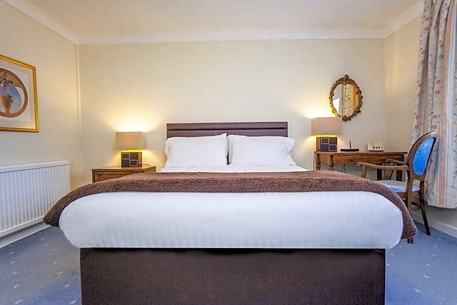 The Walnut Tree Hotel