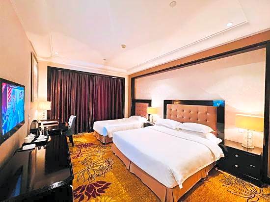 Luotuo Forever Peace Hotel